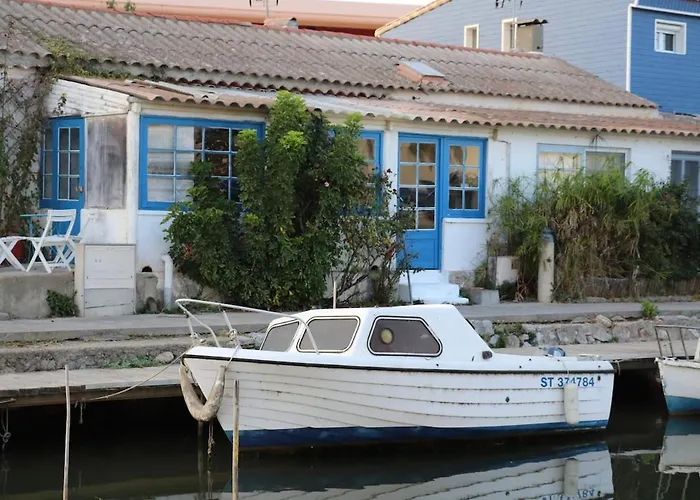 Authentic Fisherman's House Maison De Pecheur Authentique Дом отдыха Пор-ла-Нувель
